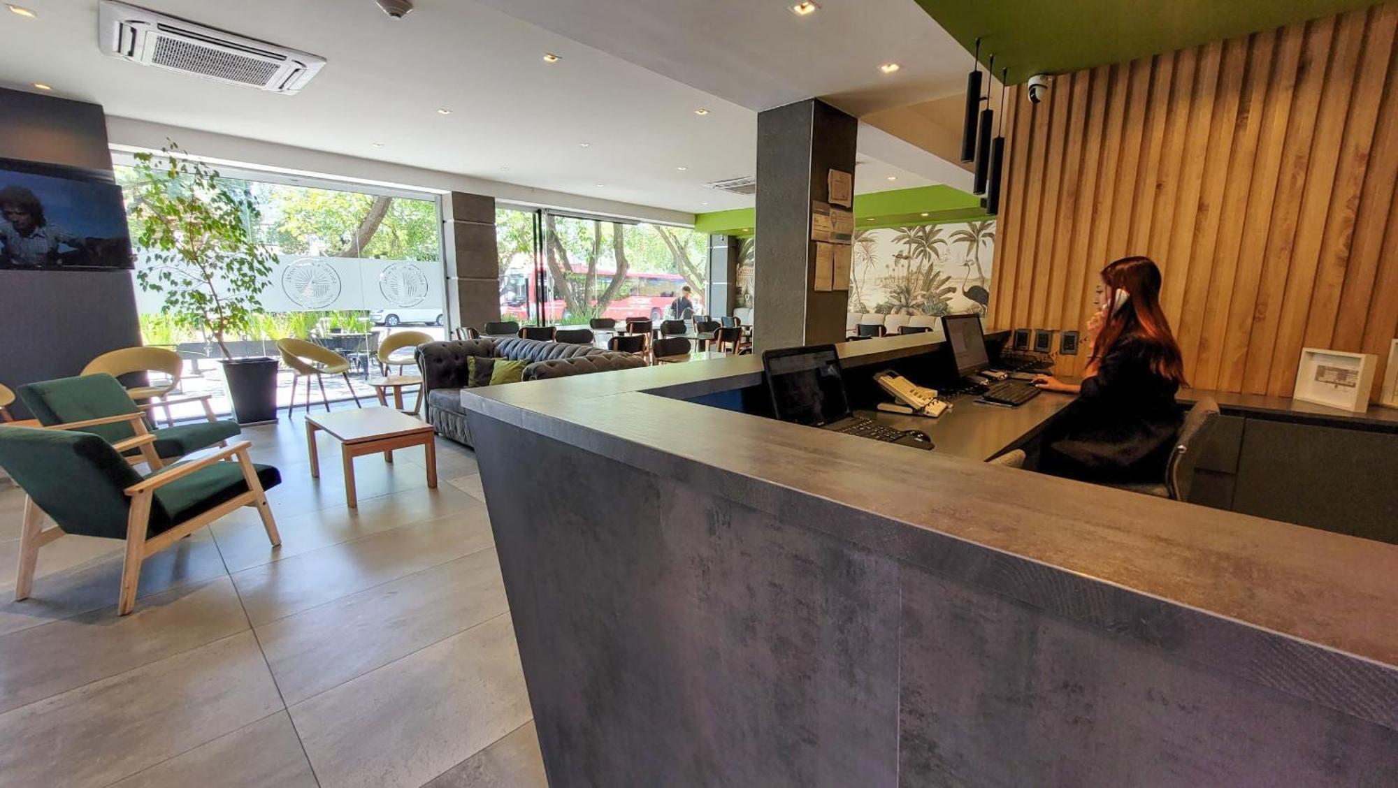 Soltigua Apart Hotel Mendoza Exterior photo